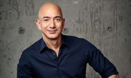 Jeff Bezos가 오늘 Amazon 책임자로 물러납니다.