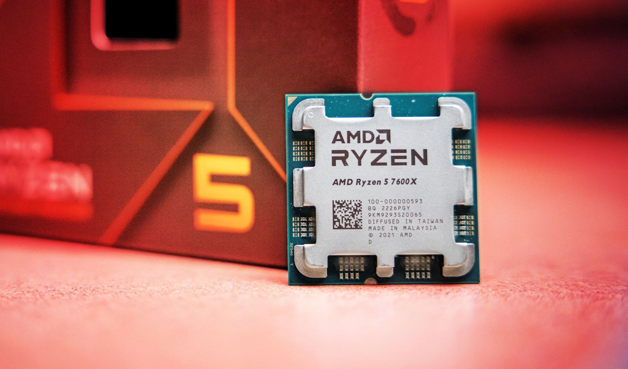 AMD 프로세서 가격이 빛의 속도로 떨어지고 있습니다.