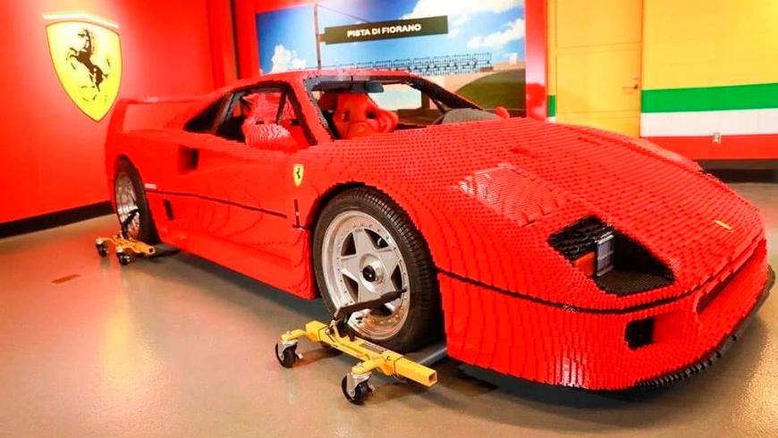Presentato ufficialmente il modello full-size Lego Ferrari F40