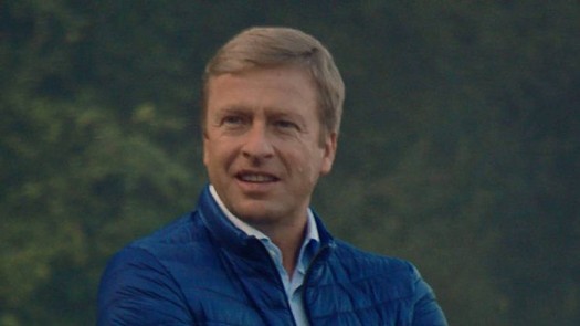 BMWは、電子部品の不足が2023年も続くと予想しています。