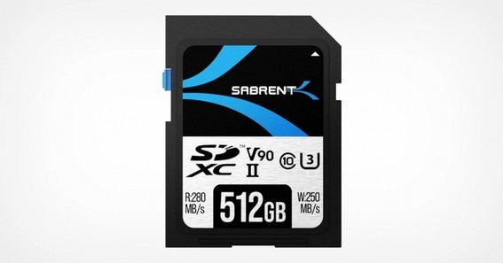 Sabrent V90 SDXC 512GB costa $ 200 in meno rispetto al suo unico concorrente