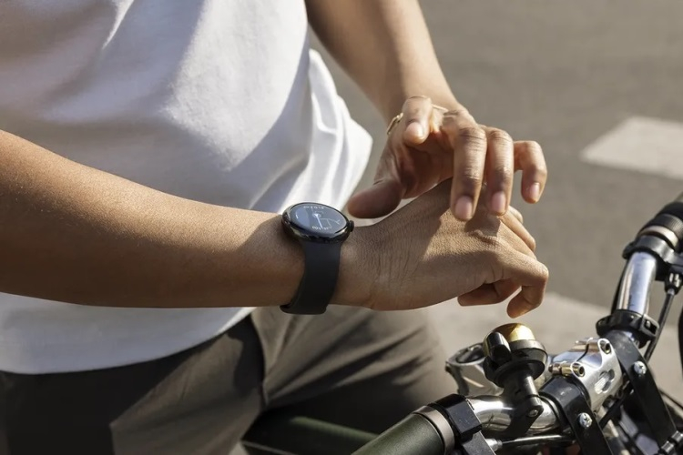 Google a annoncé une montre intelligente Pixel Watch, mais ils ne seront mis en vente qu'à l'automne