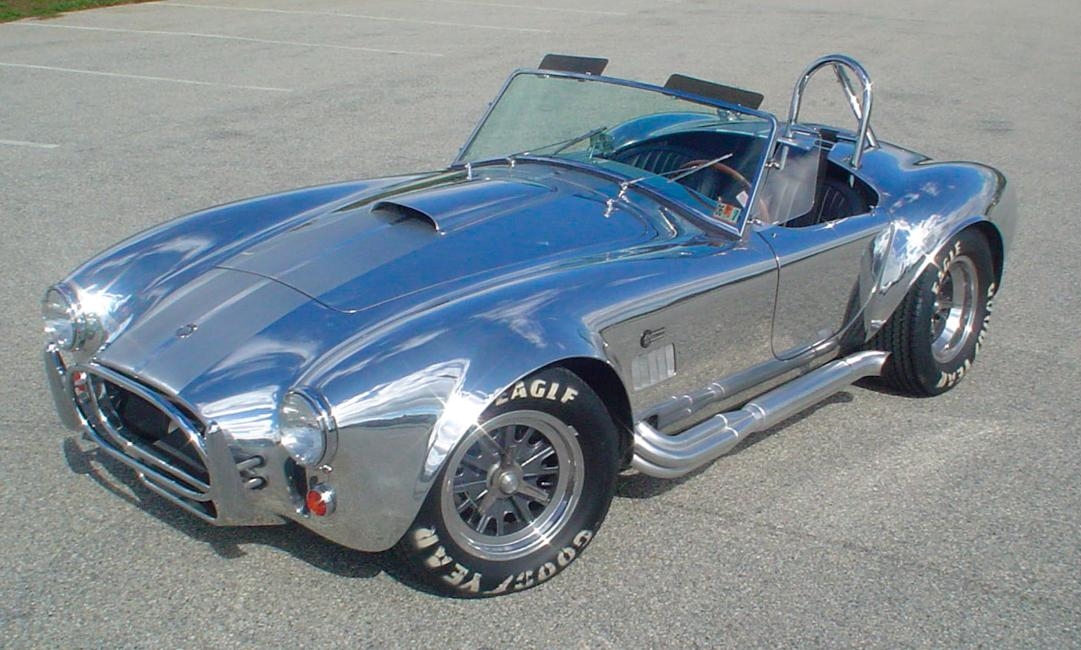 Un roadster Shelby Cobra CSX4000 rare sera mis aux enchères