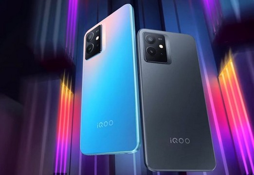 Presentato lo smartphone iQOO Z6 5G con chip Snapdragon 695, display a 120 Hz e prezzo a partire da $ 210