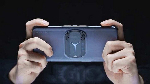 ゲーム用スマートフォンLenovoLegion Y90は、最大18GBのRAMと144Hzのディスプレイを搭載します