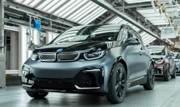 BMWは2027年に完全電気自動車のi1とi2を発売する