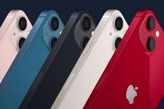 5G가 탑재된 스마트폰은 시장의 절반 이상을 차지했습니다. 가장 인기 있는 것은 Apple iPhone입니다.