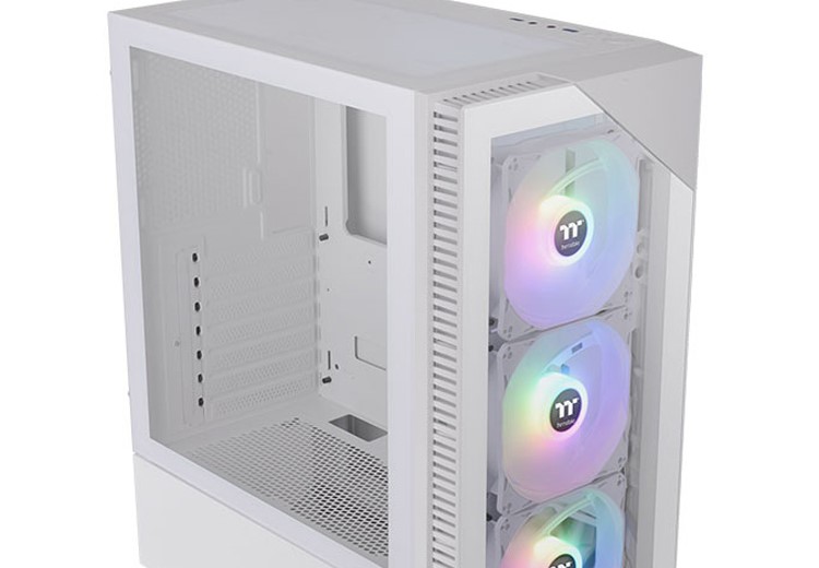 Thermaltake が、ガラス製フロント パネルと 3 つのファンを備えた View 200 TG ARGB ケースを発表
