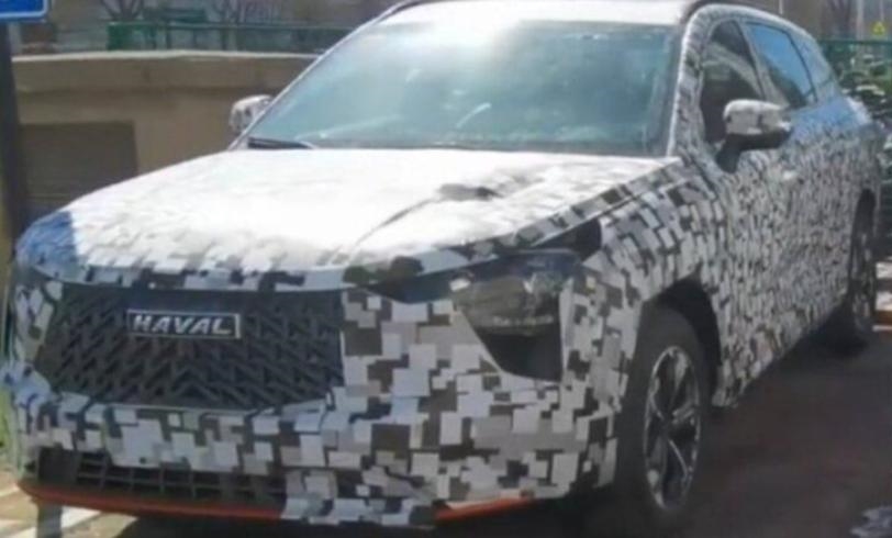 Haval ha portato alla prova un nuovo crossover compatto Haval A07