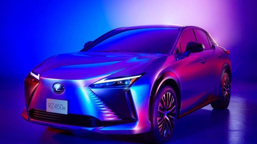렉서스, 2022년 4월 렉서스 RZ 전기 크로스오버 공개