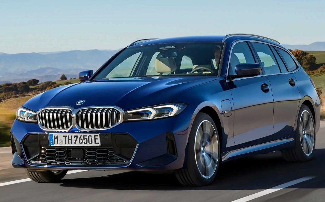 BMW ha introdotto la BMW Serie 3 aggiornata