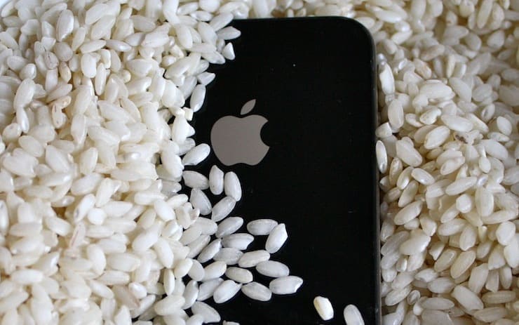 Wie lange müssen Sie das Telefon in Reis aufbewahren, damit es trocknet?