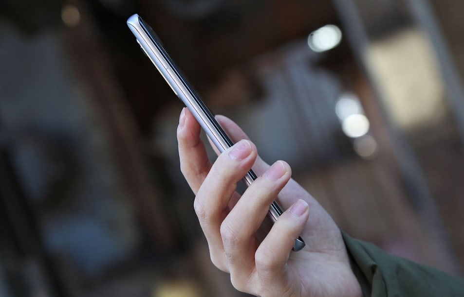 L'Unione Europea vuole elevare gli standard di qualità degli smartphone