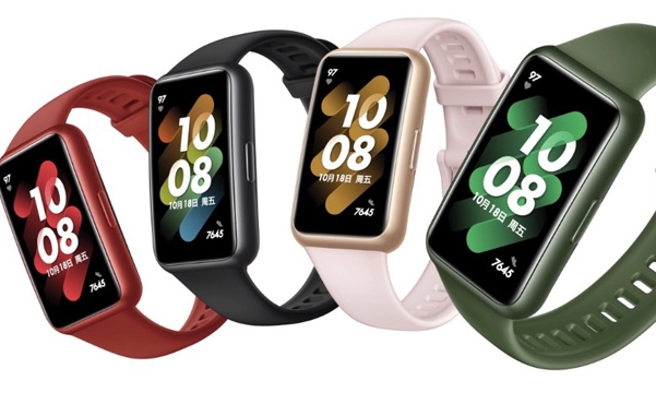 Huawei svela il braccialetto fitness Band 7 con schermo grande, supporto NFC e prezzo a partire da $ 40