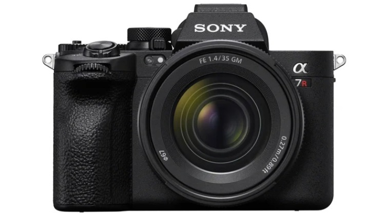 Sony annonce l'appareil photo sans miroir plein format A7R V