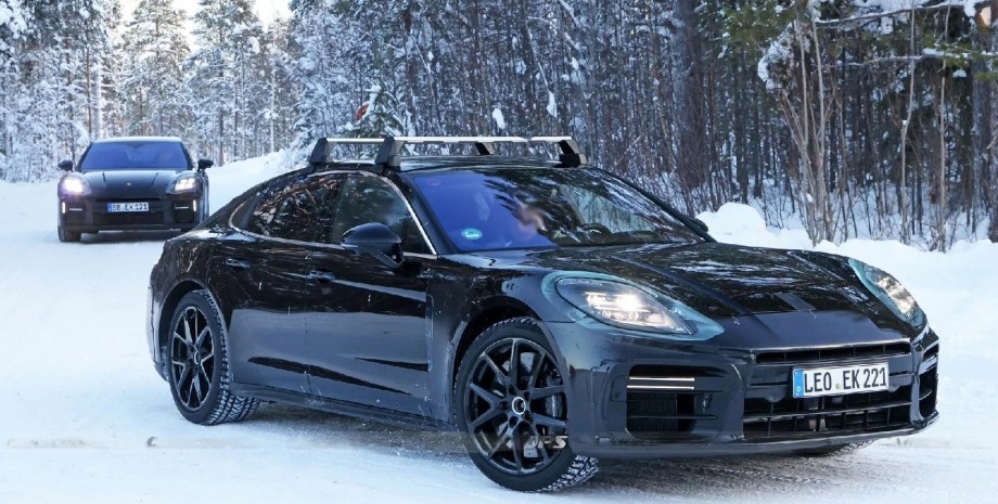 Porsche Panamera 2024 entra in nuove prove nel sud Europa