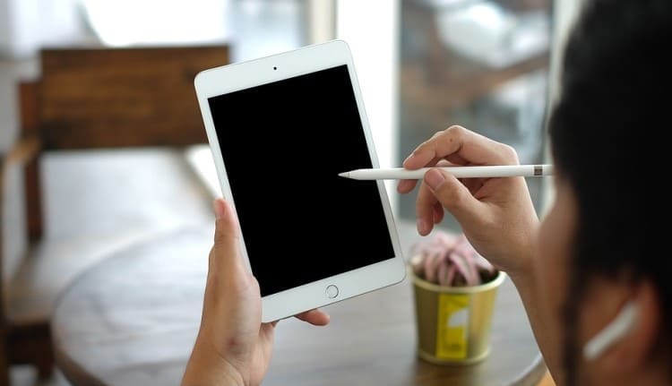 A Apple criou uma caneta que pode transferir cores e texturas do mundo real para o iPad