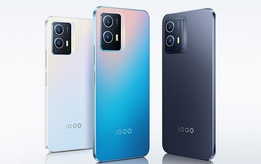 Vivo stellt iQOO U5 5G-Smartphone mit 120-Hz-Display in drei Farben vor