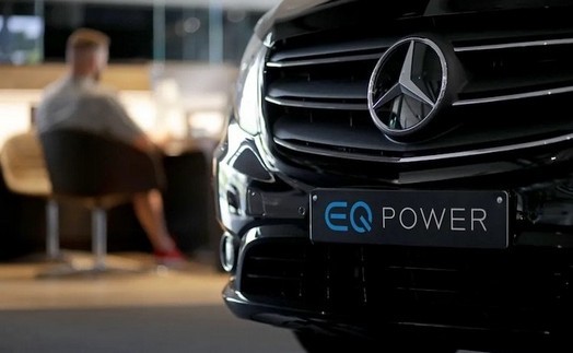 Mercedes-Benz presenta la concept car elettrica Vision EQXX con un'autonomia di 1000 km