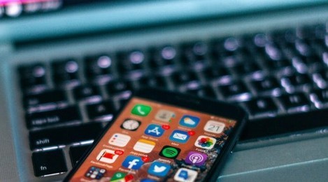 Apple, 사용자의 iPhone에서 금지된 사진 검색
