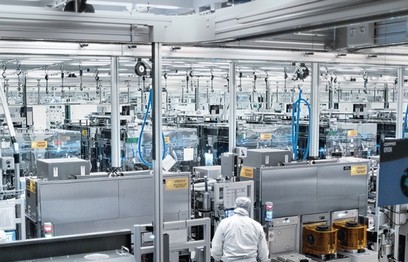 Intel inizia a formare scolari e studenti per il lavoro successivo nella produzione di chip