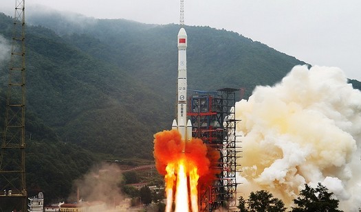 La Cina ha lanciato un satellite militare per combattere i detriti spaziali