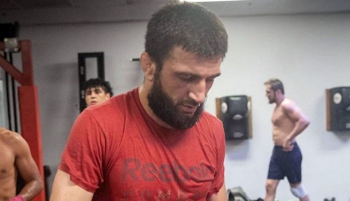 Abubakar Nurmagomedov está ferido, Albert Tumenov está pronto para substituir