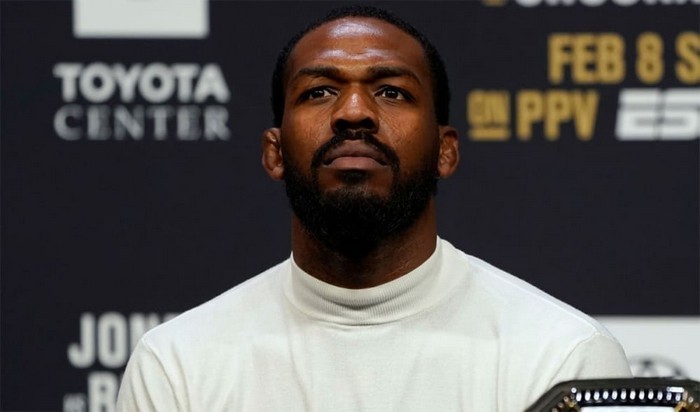 Jon Jones: Posso sopportare la vergogna, ma la solitudine mi sta uccidendo