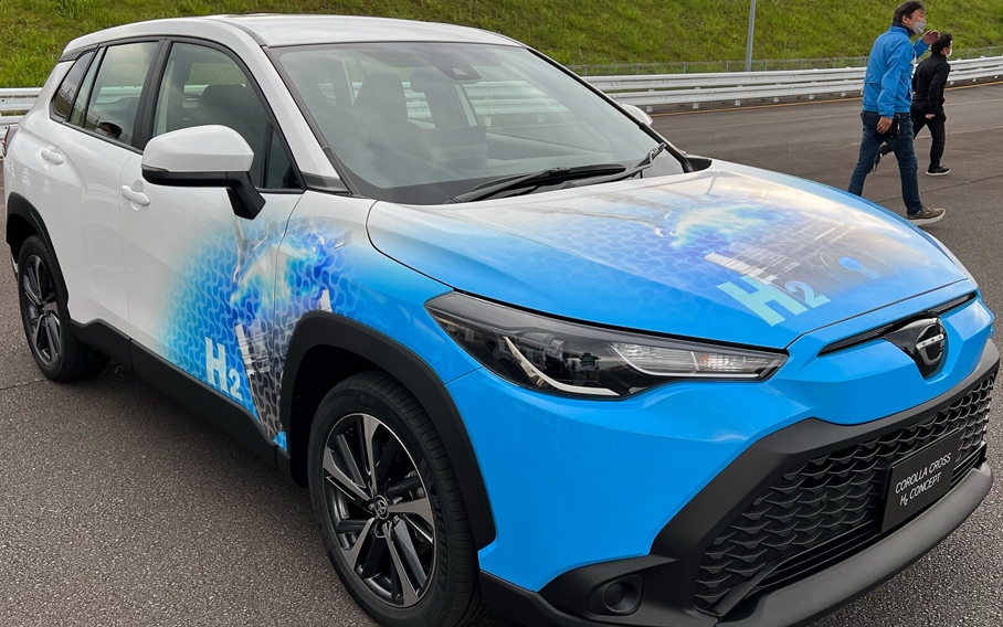 수소 유닛을 탑재한 도요타 코롤라 크로스