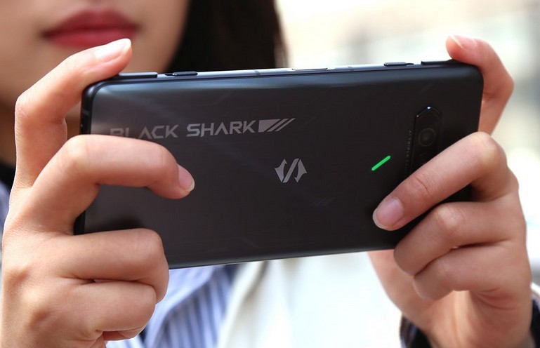 Snapdragon 8 Gen1をベースにしたBlackShark5スマートフォンのリリースはメーカーによって確認されています