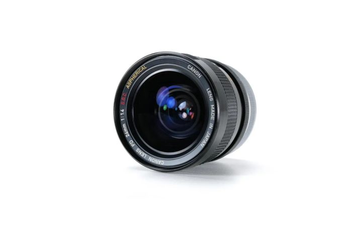 Canon FD 24mm F/1.4 S.S.C. Asférico colocado em leilão