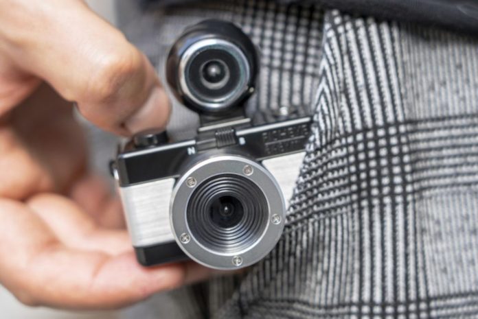 Lomography が Diana Baby Baby 110 ミニチュアフィルムカメラを発売