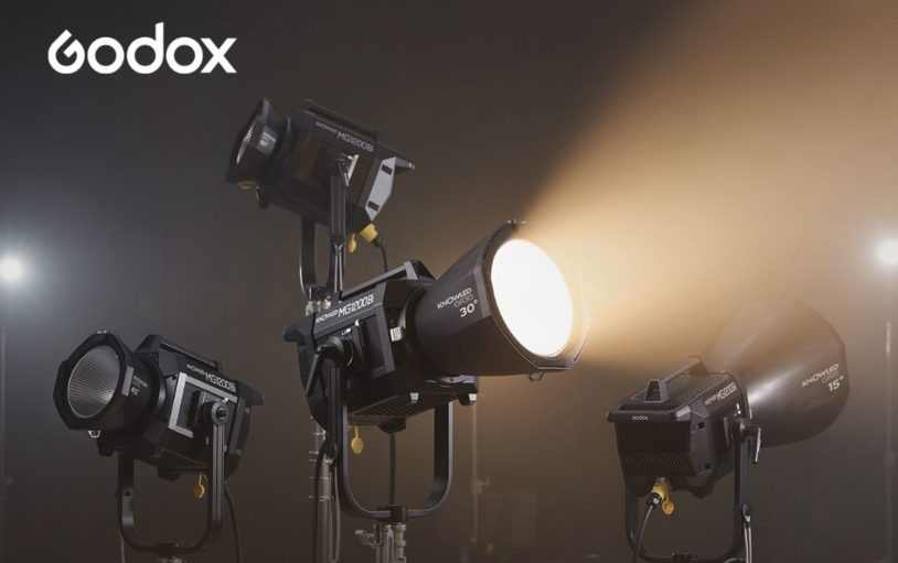 Godox Knowled MG1200BI luz dupla cor anunciada