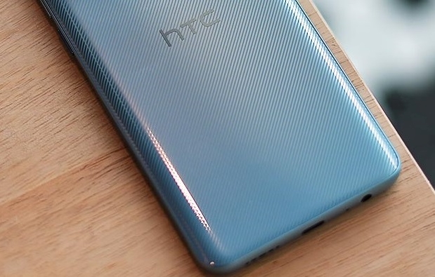 HTC, 새로운 플래그십 스마트폰 출시 준비 중