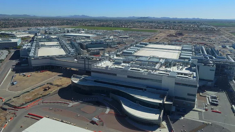 インテル、アリゾナ州に 300 億ドルで 2 つのチップ工場を建設