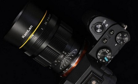 Kamlan 55mm F / 1.4FEレンズ発表