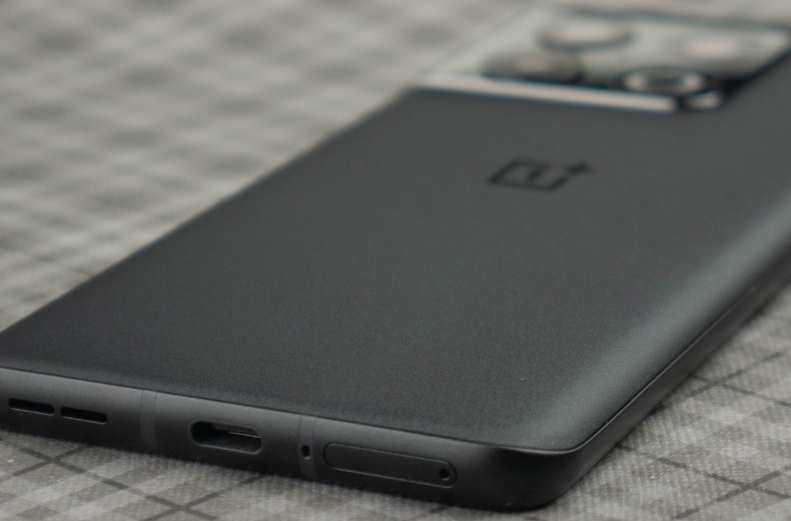 OnePlus bereitet die Markteinführung eines 10T-5G-Smartphones mit einem Snapdragon 8+ Gen 1-Prozessor vor