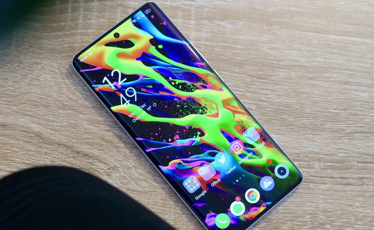 新型5Gスマートフォン「Realme 11 Pro」は、すでに開発が進んでいる