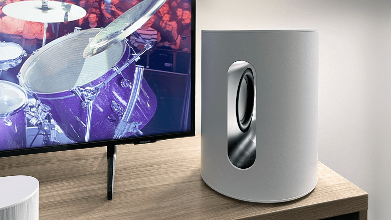 Presentazione del subwoofer wireless Sonos Sub Mini con un design unico