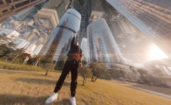 Insta360は新しいカメラのティーザーを公開しました