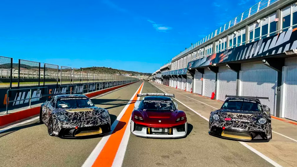 ポルシェが1,000馬力のGT4E-Performance電気自動車を発表