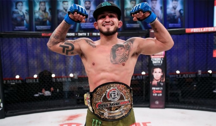 暫定バンタム級タイトルのためにプレーするベラトール