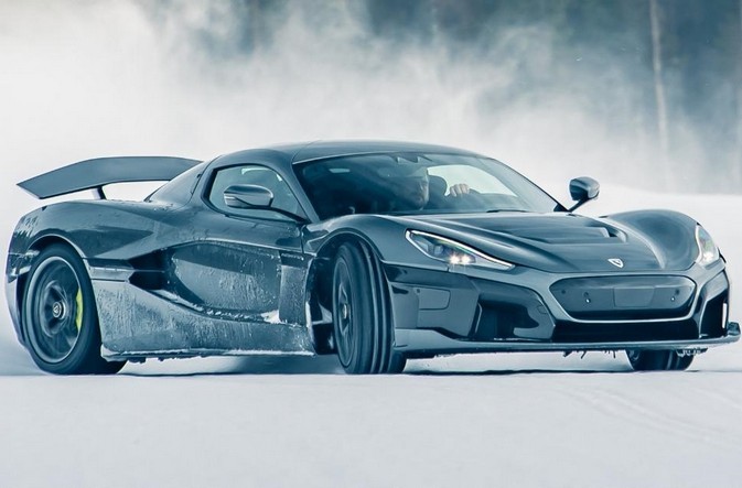 Hypercar Rimac Nevera catturato nei test invernali in Svezia