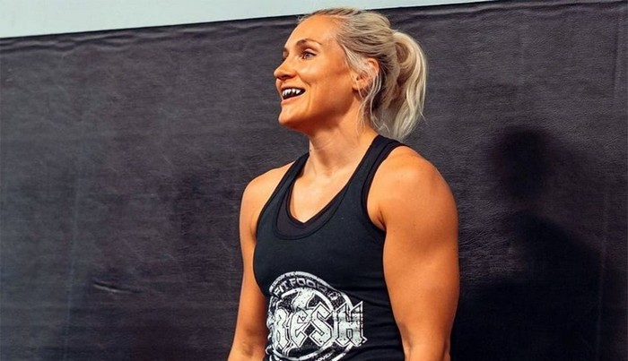 Yana Kunitskaya가 임신을 발표했습니다.