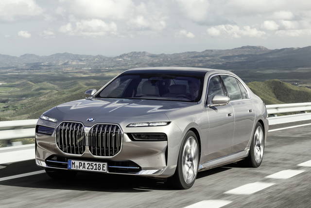 BMW teste les nouveaux modèles XM et Série 7 en Afrique du Sud