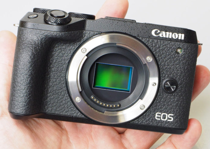 Canon pourrait lancer un appareil photo EOS-R pour les blogueurs