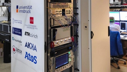 Ein kompakter Quantencomputer für Serverzentren ist entstanden