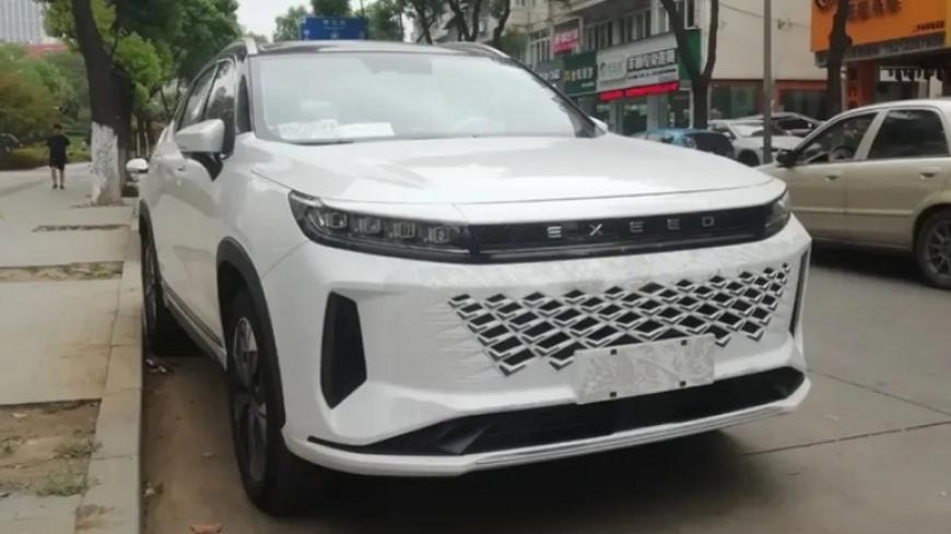 Der aktualisierte Crossover EXEED LX mit einem 2-Liter-Motor erhält neue Optionen