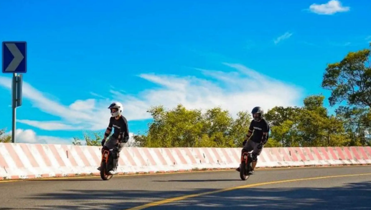 Das V13 Challenger von InMotion ist ein unglaublich schnelles Einrad