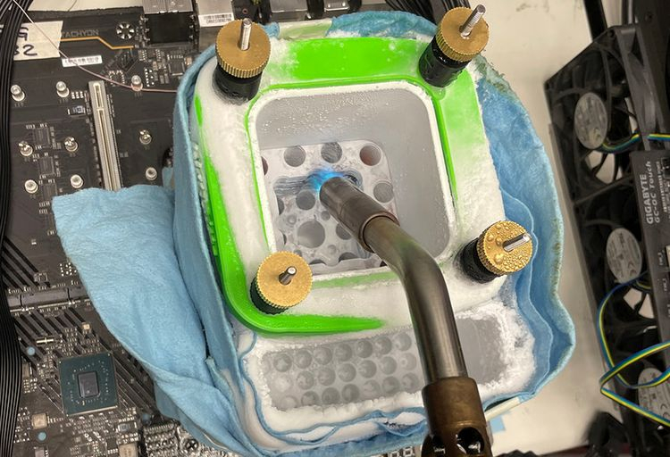 DDR5-10224: ein neuer Speicherübertaktungsrekord, der mit einem speziellen DDR5-Modul erreicht wurde